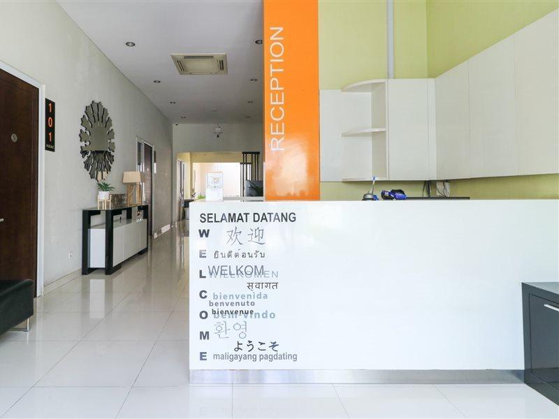 סוראבאיה Home Guesthouse מראה חיצוני תמונה