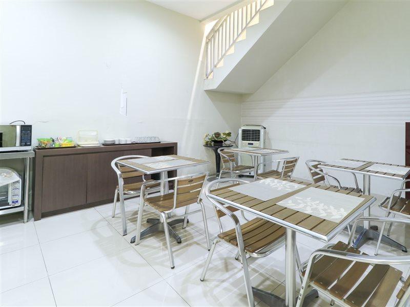 סוראבאיה Home Guesthouse מראה חיצוני תמונה
