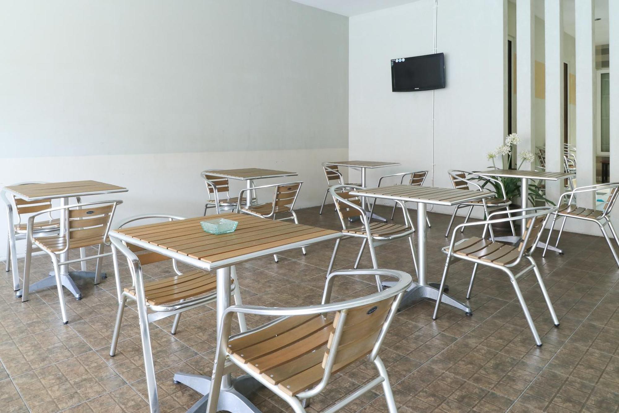 סוראבאיה Home Guesthouse מראה חיצוני תמונה