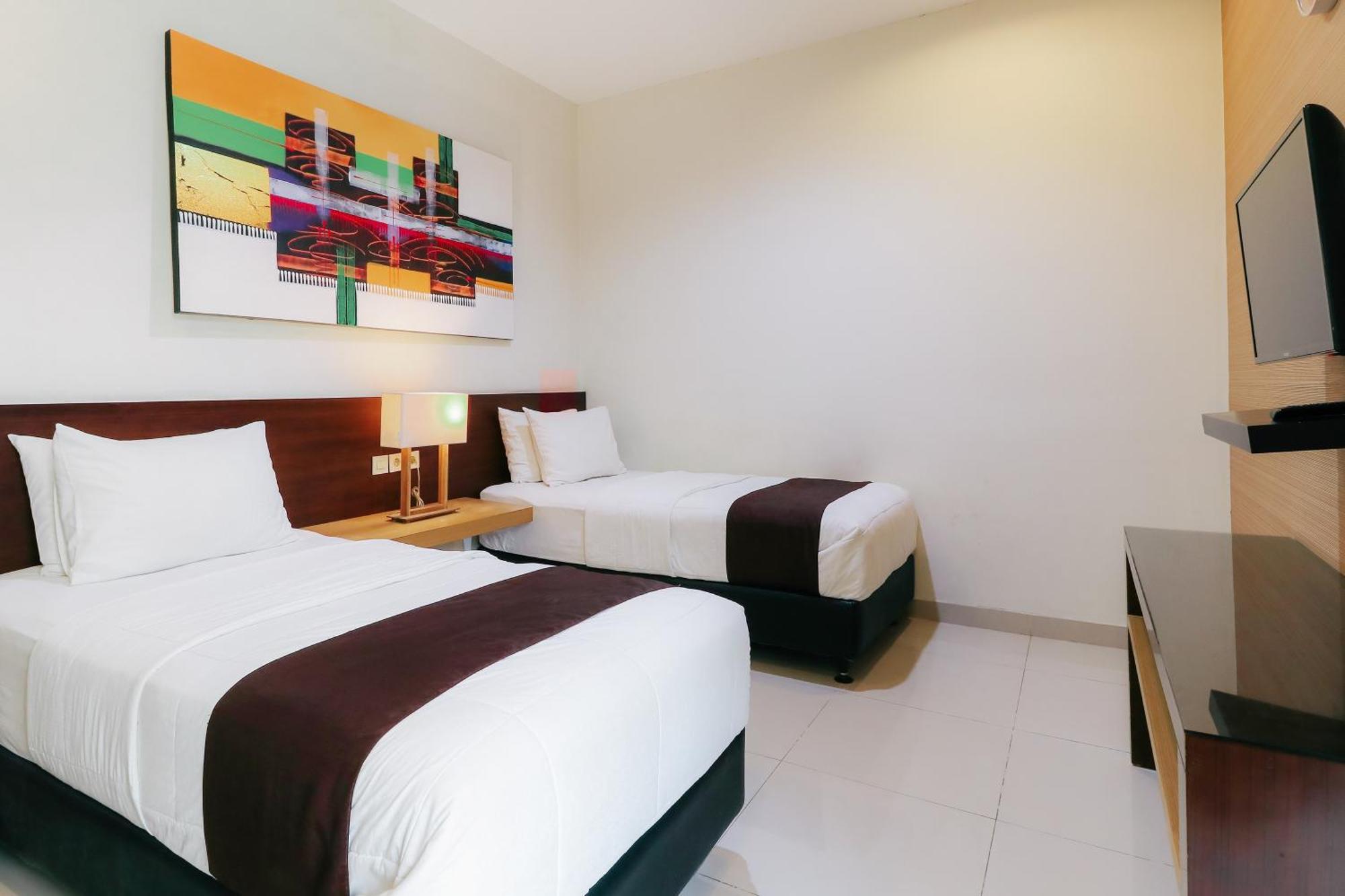 סוראבאיה Home Guesthouse מראה חיצוני תמונה