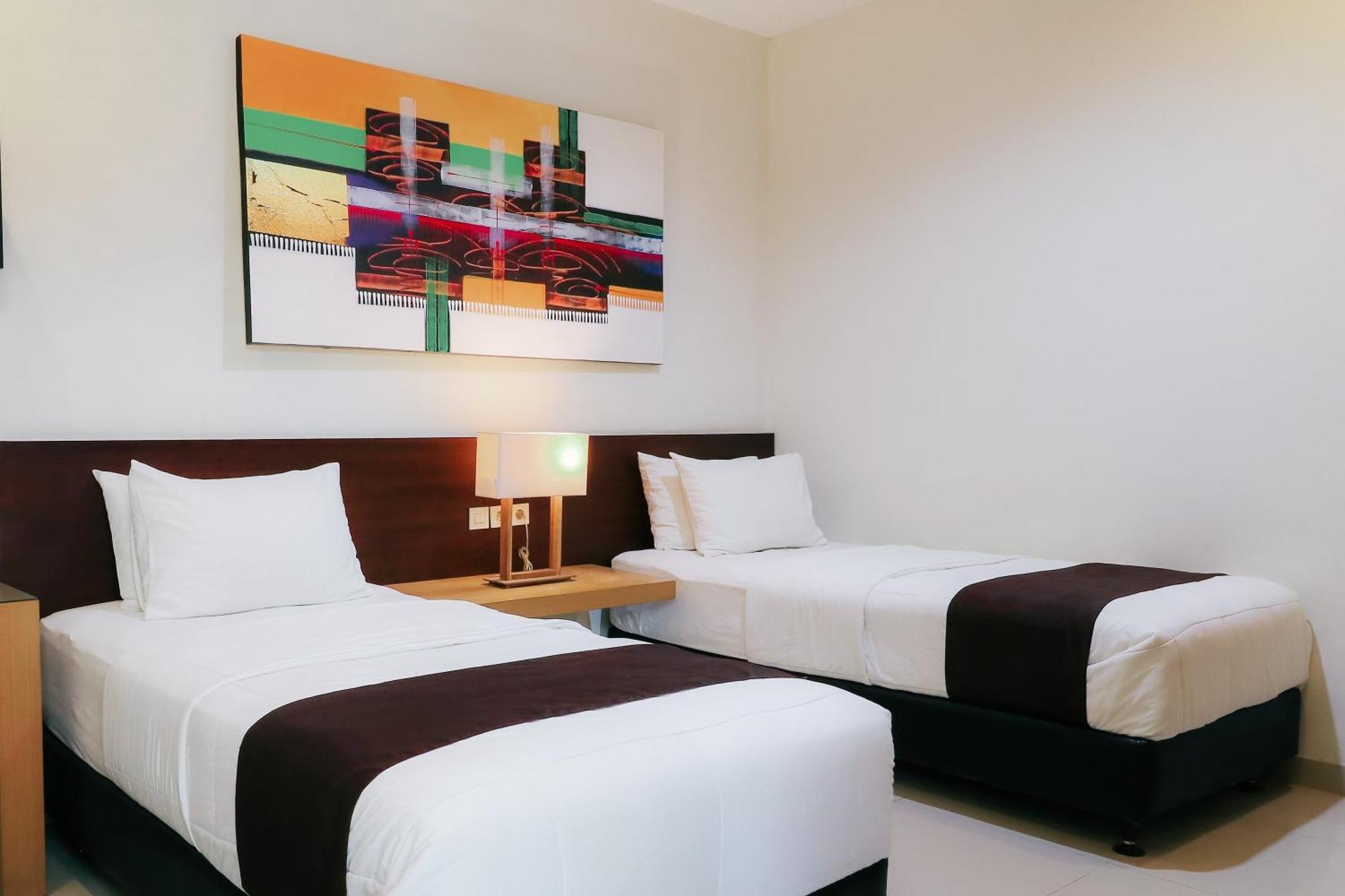 סוראבאיה Home Guesthouse מראה חיצוני תמונה