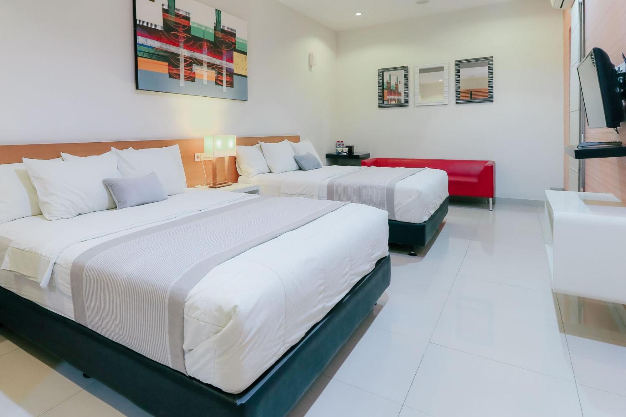 סוראבאיה Home Guesthouse מראה חיצוני תמונה