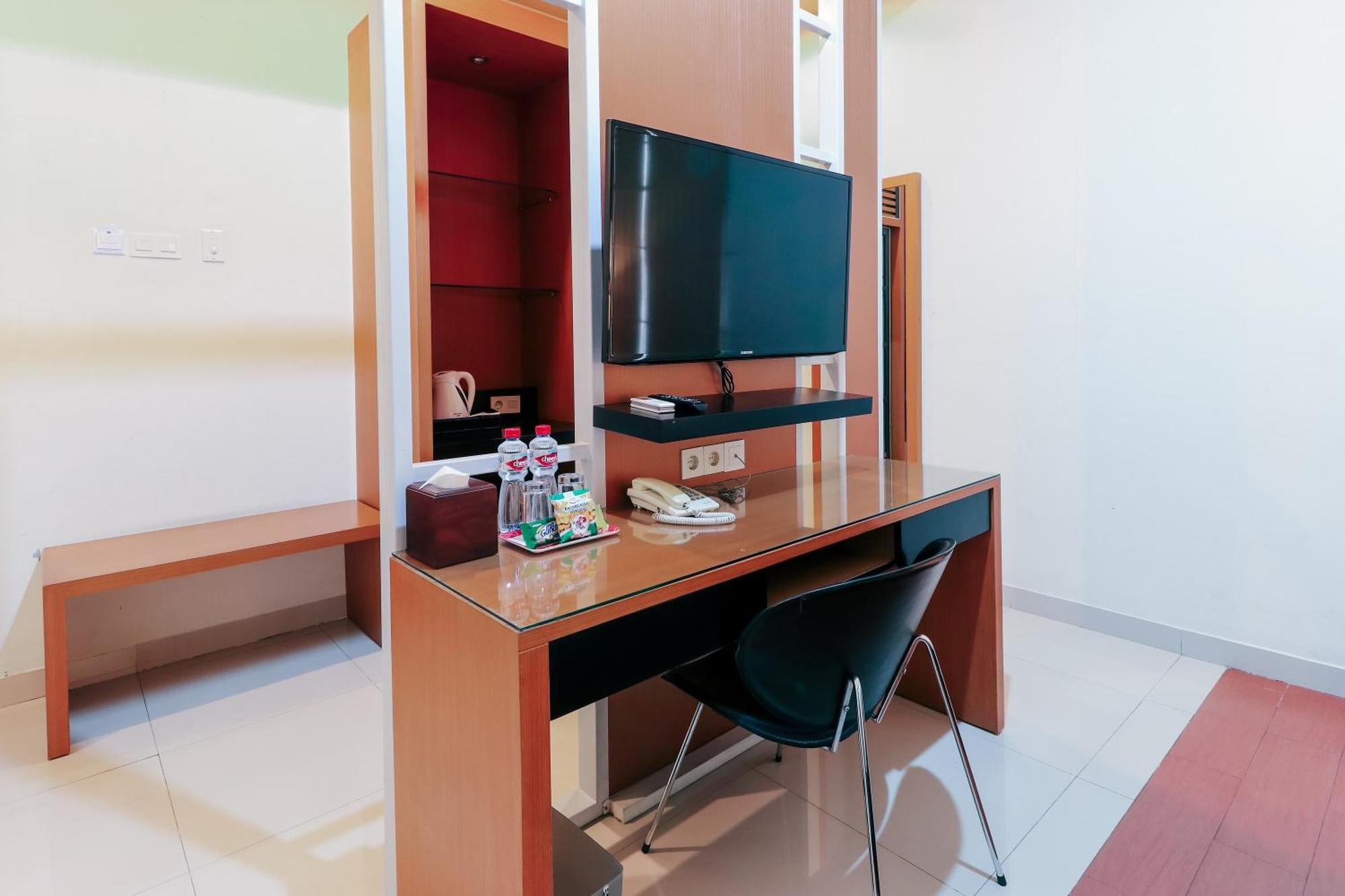 סוראבאיה Home Guesthouse מראה חיצוני תמונה