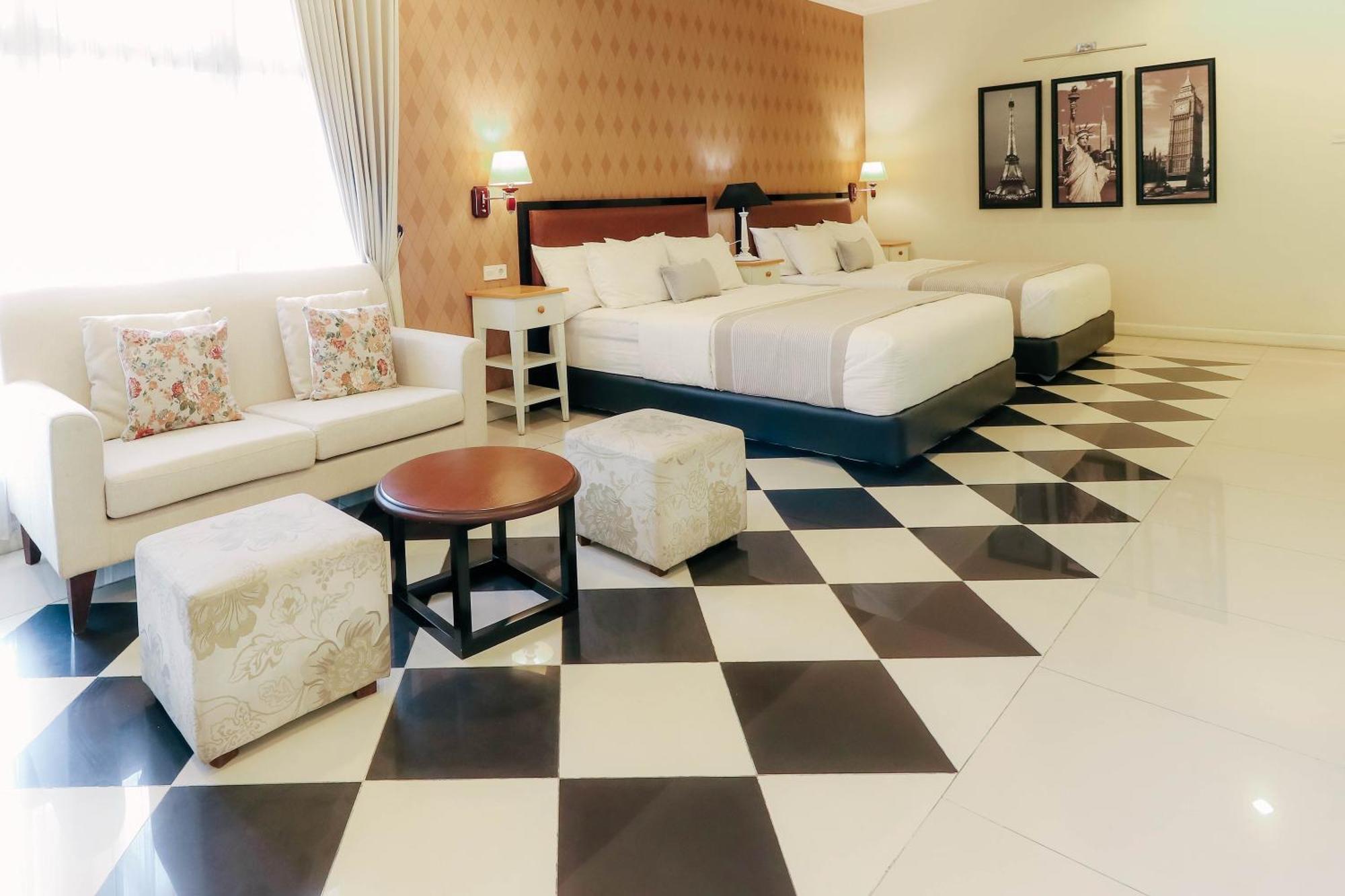 סוראבאיה Home Guesthouse מראה חיצוני תמונה