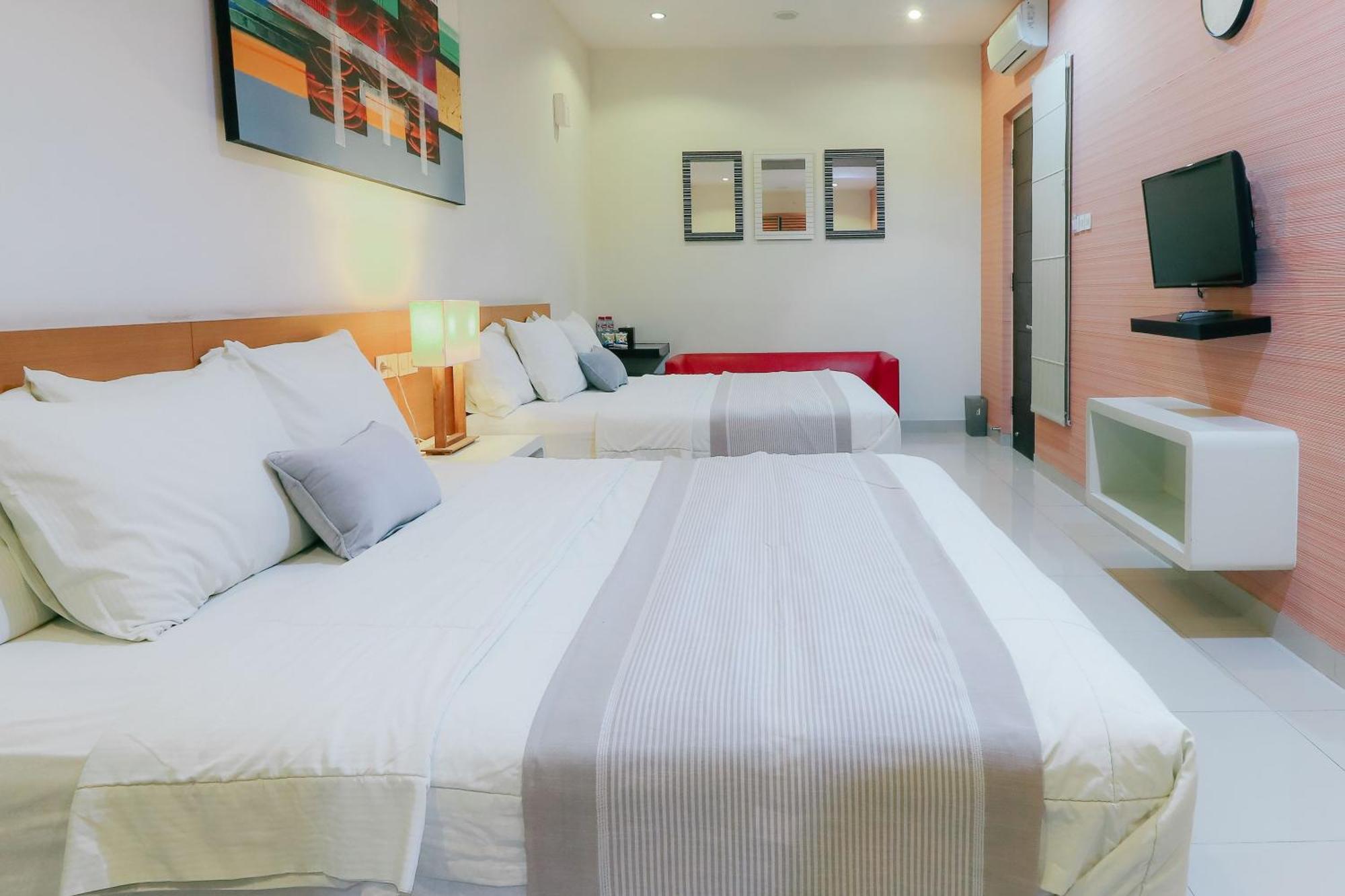 סוראבאיה Home Guesthouse מראה חיצוני תמונה