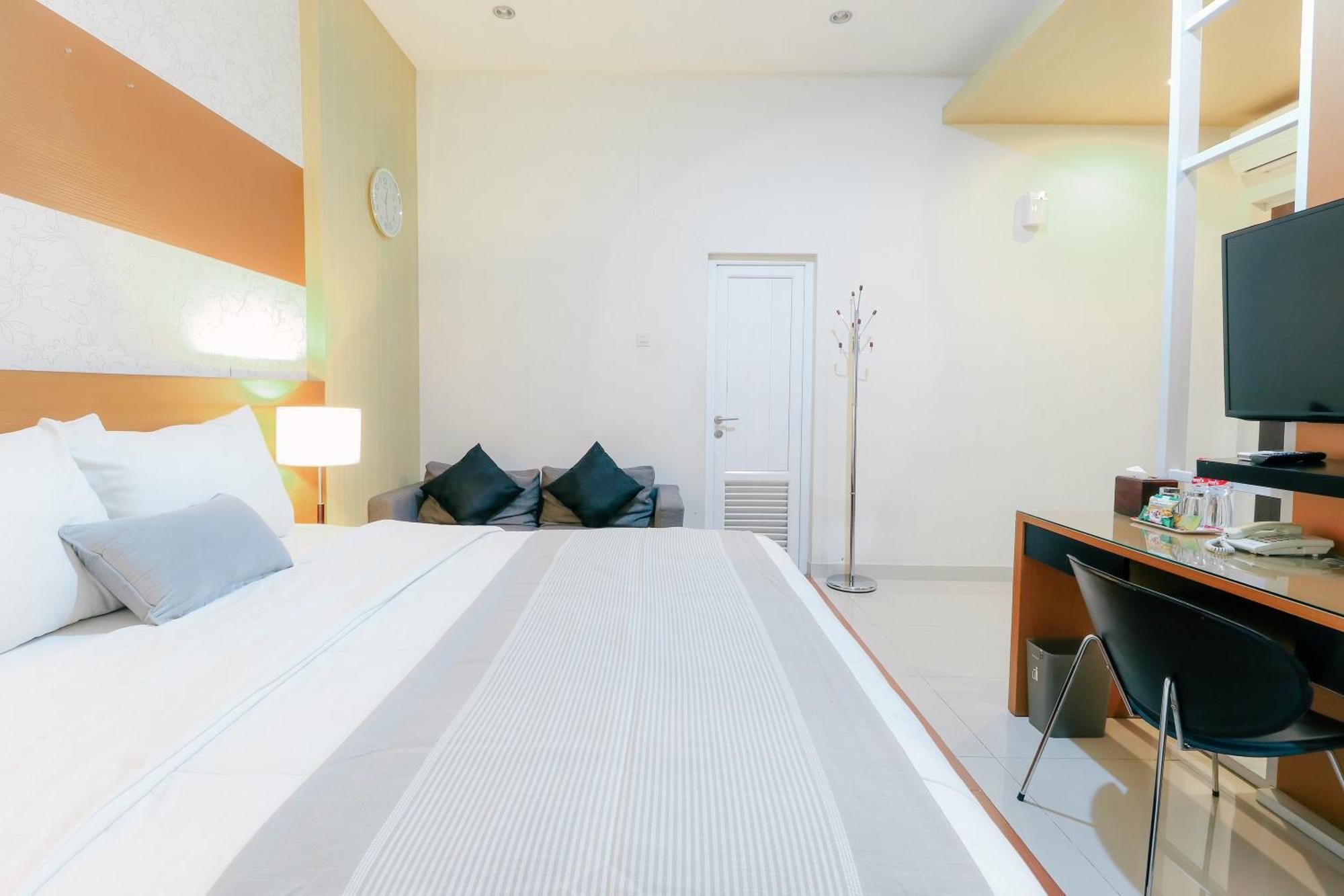 סוראבאיה Home Guesthouse מראה חיצוני תמונה