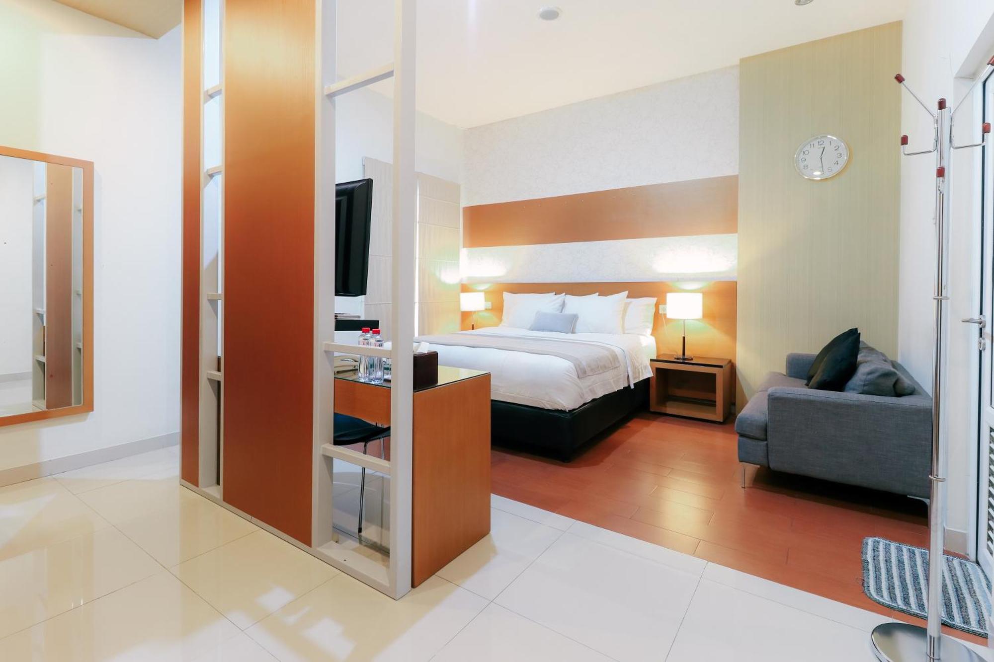 סוראבאיה Home Guesthouse מראה חיצוני תמונה